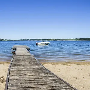 Beau-rivage Du Lac De Pareloup Village de vacances