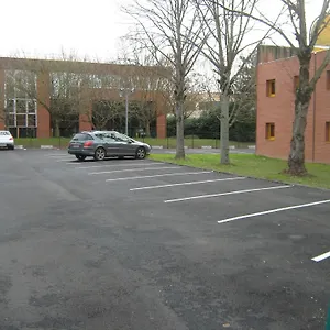 Première Classe Toulouse Sud - Innopole Hotel